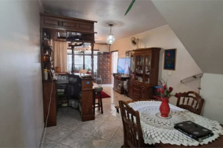 Casa à venda com 3 quartos, sendo 1 suíte, em Vila Maria Baixa, São Paulo, SP