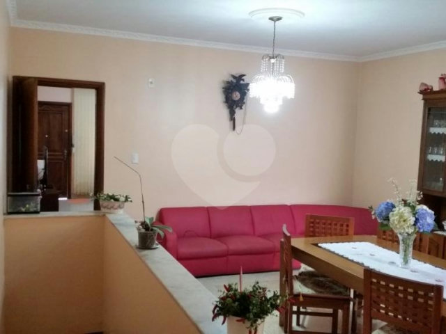 Sobrado à venda com 3 quartos, sendo 1 suíte,  em Vila Maria, São Paulo, SP