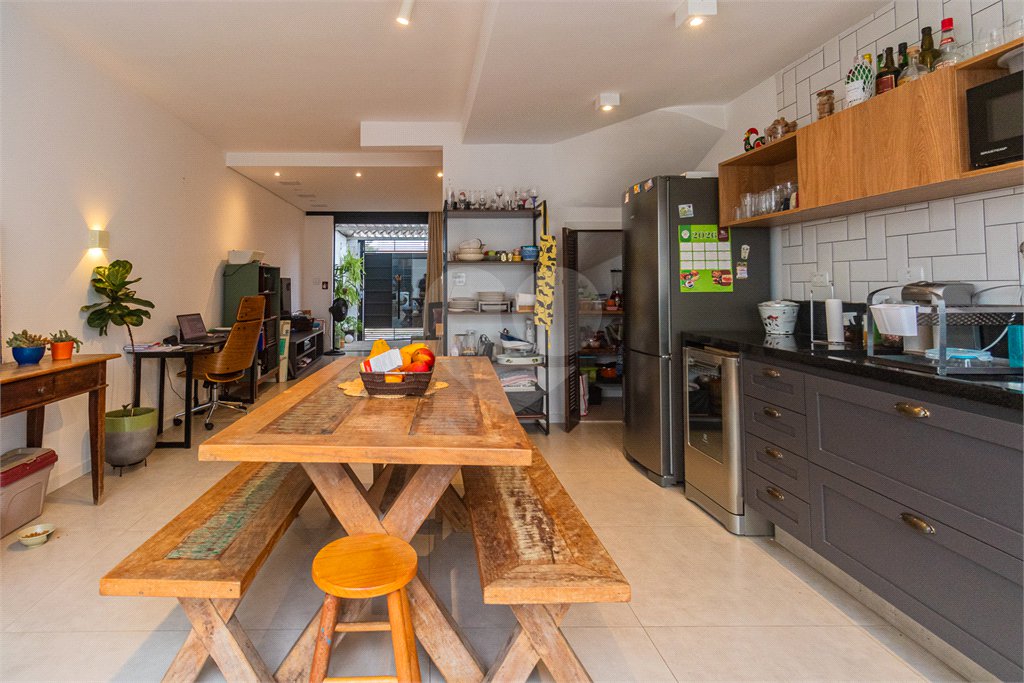 Casa de Vila à venda com 2 quartos em Vila São Francisco (zona Sul), São Paulo, SP