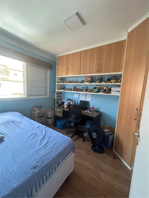 Casa à venda com 3 quartos, sendo 1 suíte, no condomínio Vila das Cores, São Paulo - SP