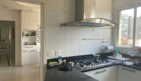 Apartamento à venda com 4 suítes em Vila Suzana, São Paulo, SP