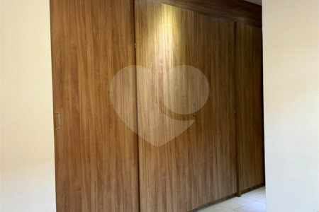 Casa à venda com 3 quartos, sendo 1 suíte, em Ipê, Três Lagoas, MS