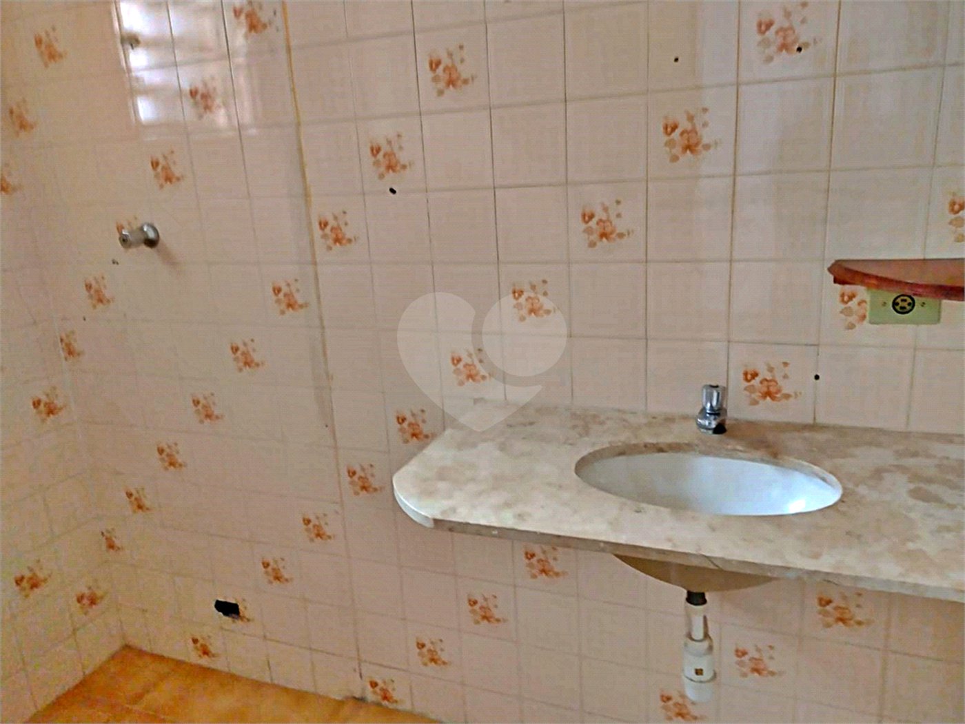 Sobrado à venda com 3 quartos, sendo 1 suíte,  em Parque Colonial, São Paulo, SP