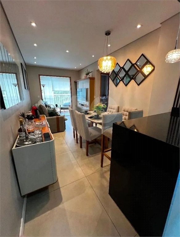 Apartamento à venda com 2 quartos, sendo 1 suíte,  em Jardim Rosa de Franca, Guarulhos, SP