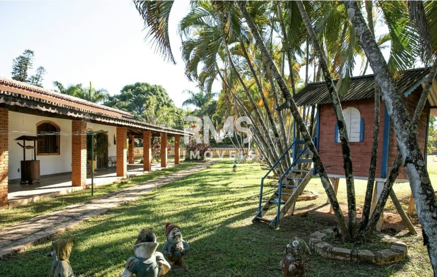 Chácara à venda com 4 quartos, sendo 1 suíte,  em Colinas do Mosteiro de Itaici, Indaiatuba, SP