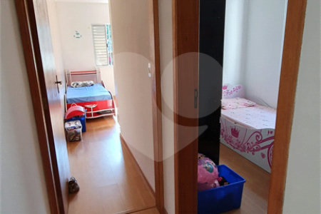 Casa à venda com 3 quartos, sendo 1 suíte,  em Vila Suissa, Mogi das Cruzes, SP