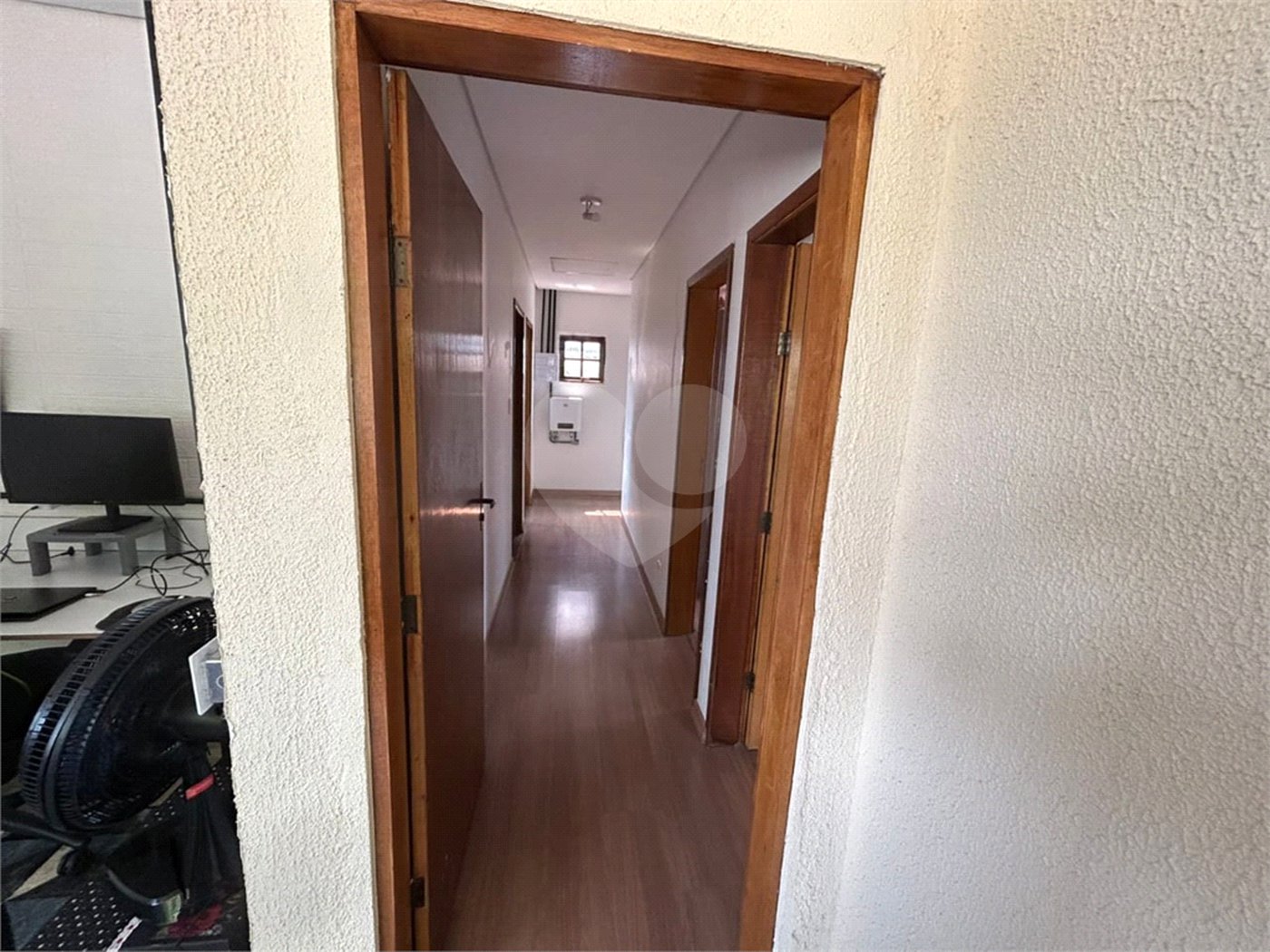 Sobrado à venda com 6 quartos, sendo 1 suíte,  em Vila do Encontro, São Paulo, SP