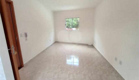Apartamento à venda com 2 quartos, sendo 1 suíte, no Centro, Nazaré Paulista, SP