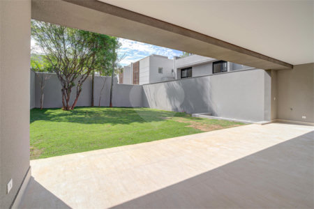 Casa à venda com 4 suítes no condomínio Hípica Max Garden, São Paulo - SP