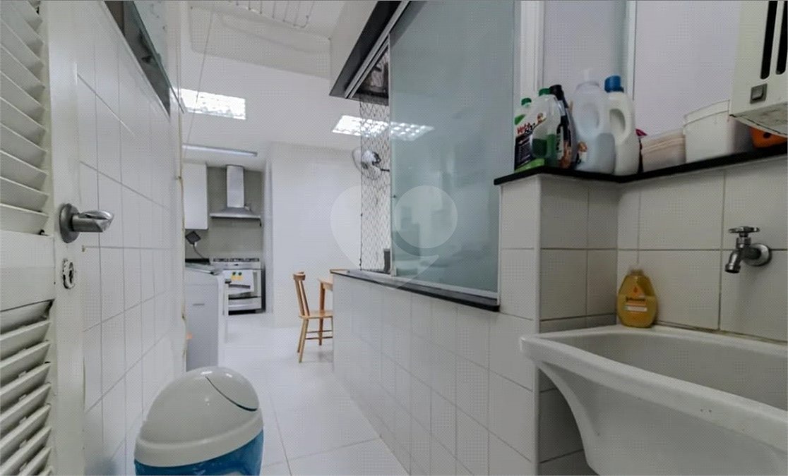 Apartamento à venda com 4 quartos, sendo 1 suíte,  em Copacabana, Rio de Janeiro, RJ
