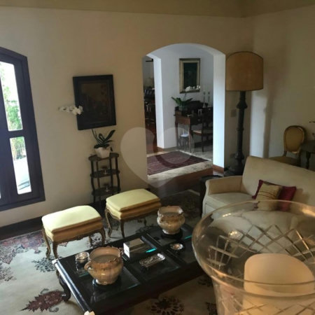 Casa à venda com 5 quartos, sendo 2 suítes,  em Jardim Everest, São Paulo, SP