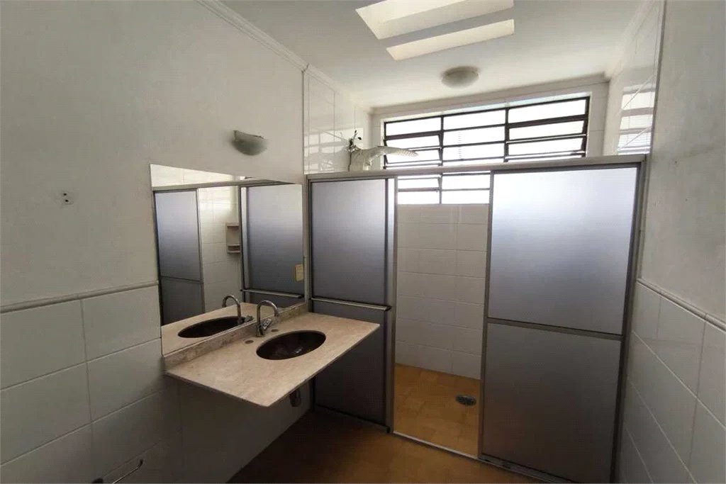 Casa à venda com 5 quartos, sendo 3 suítes, em Brooklin Paulista, São Paulo, SP