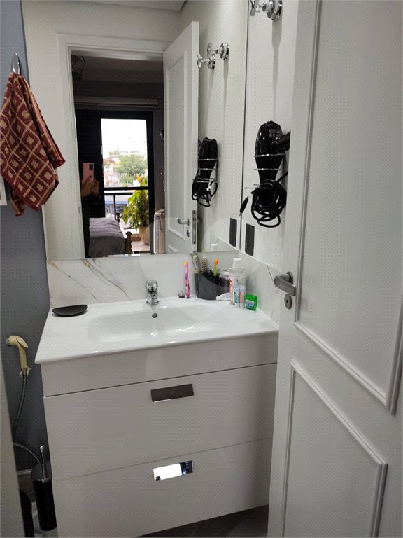 Apartamento à venda com 3 suítes em Vila Regente Feijó, São Paulo, SP