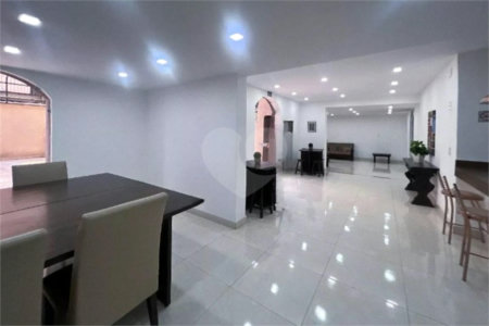 Apartamento à venda com 2 quartos, sendo 1 suíte, em Vila Uberabinha, São Paulo, SP