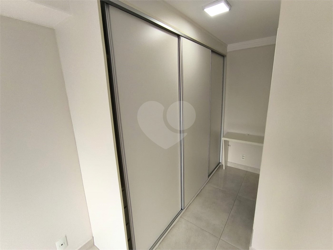 Apartamento à venda com 2 quartos, sendo 1 suíte, em Jardim Vazani, São Paulo, SP