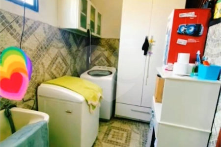 Casa à venda com 3 quartos em Santa Cruz, Rio de Janeiro, RJ