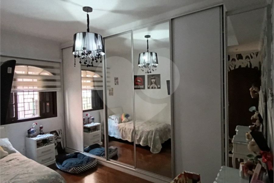 Sobrado à venda com 4 quartos, sendo 1 suíte, em Jaçanã, São Paulo, SP