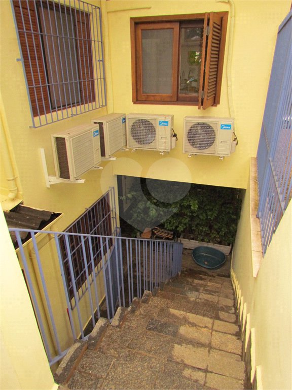 Casa de Vila à venda com 4 quartos, sendo 1 suíte, em Chácara Monte Alegre, São Paulo, SP