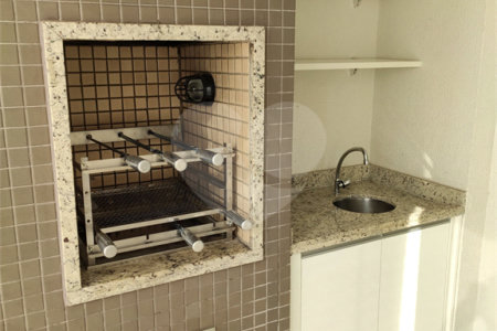 Apartamento à venda ou para alugar com 3 quartos, sendo 1 suíte,  em Parque Reboucas, São Paulo, SP