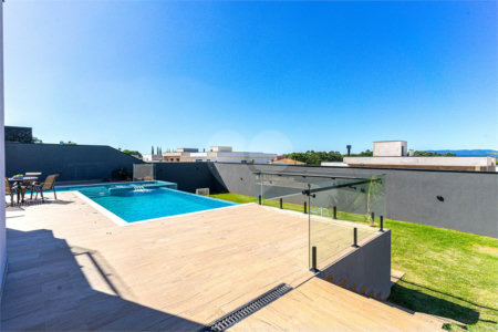 Casa à venda com 4 suítes no condomínio Residencial dos Lagos, Itupeva - SP
