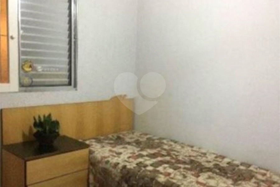 Sobrado à venda com 6 quartos em Cangaíba, São Paulo, SP