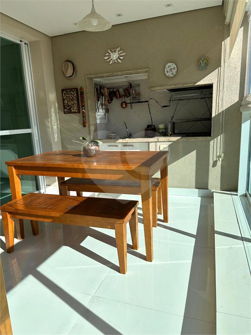 Apartamento à venda com 3 suítes em Vila Suzana, São Paulo, SP
