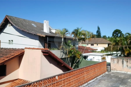 Casa Térrea à venda com 3 quartos em Interlagos, São Paulo, SP