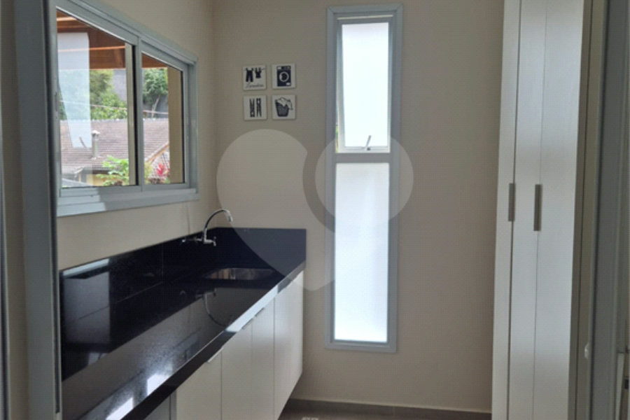 Casa à venda com 3 suítes no condomínio Alpes da Cantareira, Mairiporã - SP