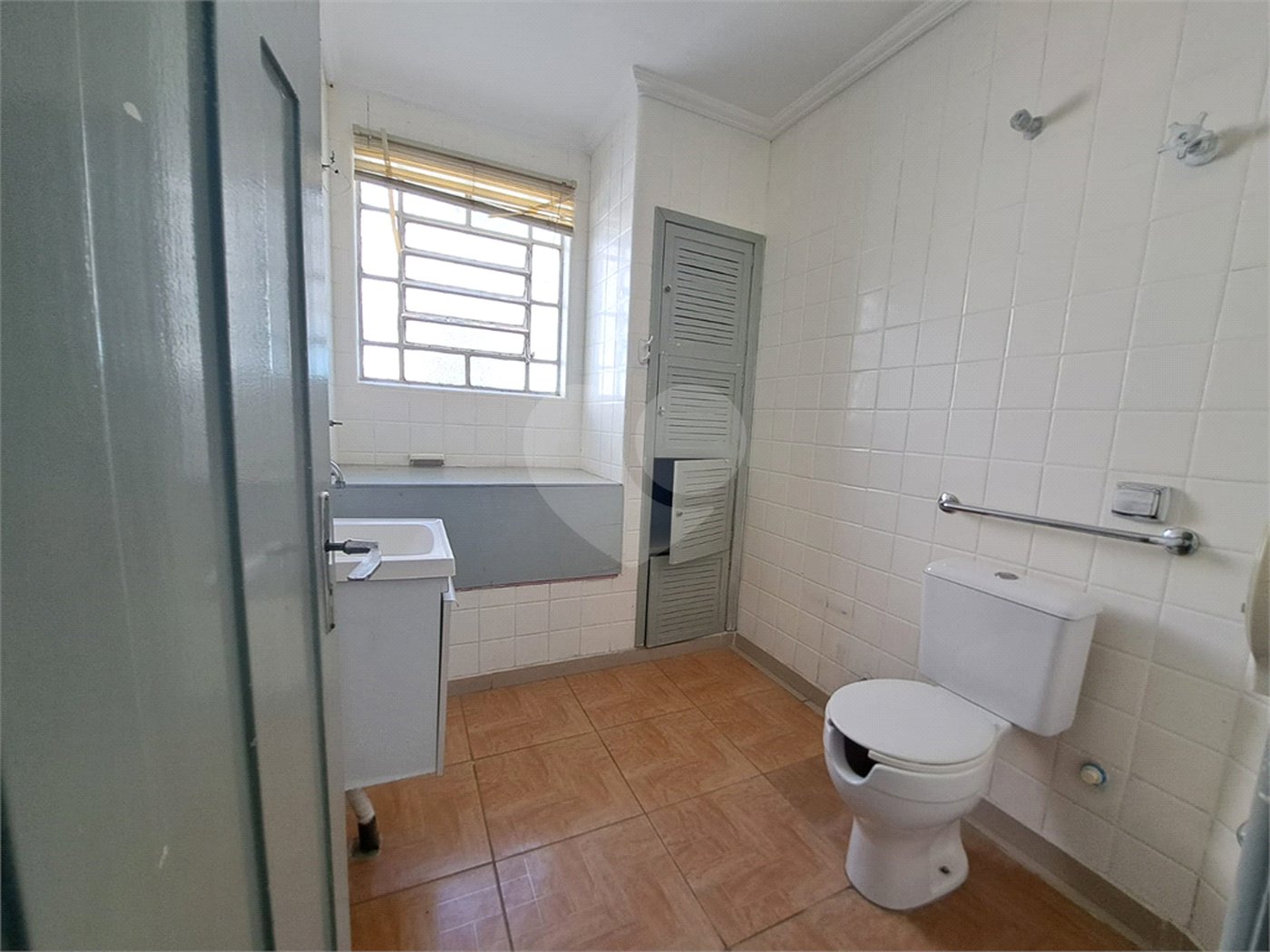 Casa Térrea para alugar com 1 quarto, sendo 3 suítes,  em Indianópolis, São Paulo, SP