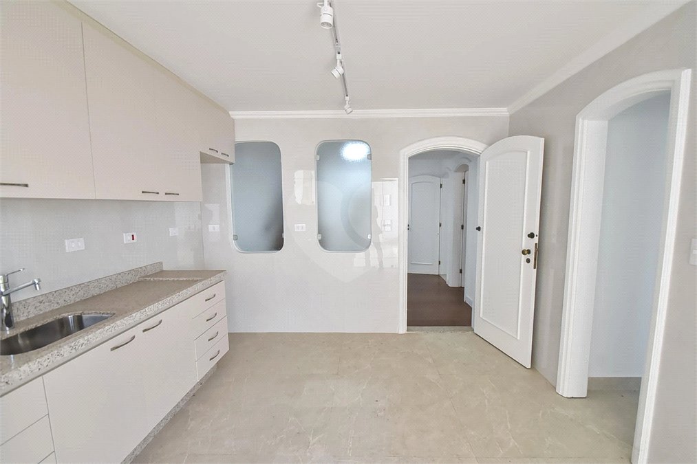 Casa para alugar com 5 suítes em Vila Mariana, São Paulo, SP