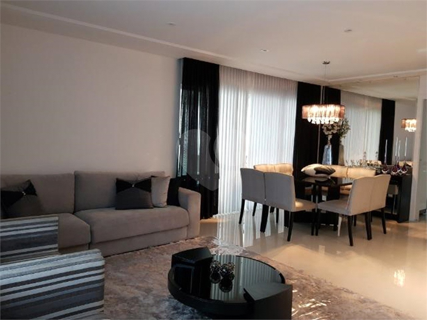 Apartamento à venda com 3 quartos, sendo 2 suítes, em Vila Maria Alta, São Paulo, SP