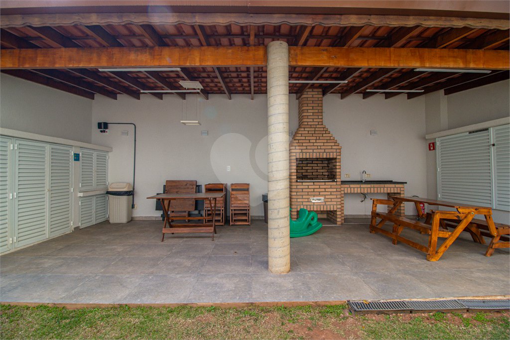Casa à venda com 2 suítes no condomínio Residencial Living Sabara, São Paulo - SP