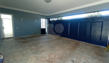 Casa à venda com 3 suítes em Vila Nastri, Itapetininga, SP