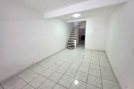 Sobrado à venda com 4 quartos, sendo 1 suíte, em Rio Pequeno, São Paulo, SP