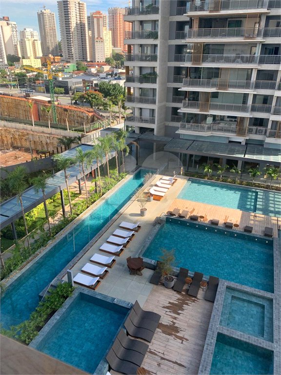Apartamento para alugar com 3 quartos, sendo 2 suítes, em Jardim das Acácias, São Paulo, SP