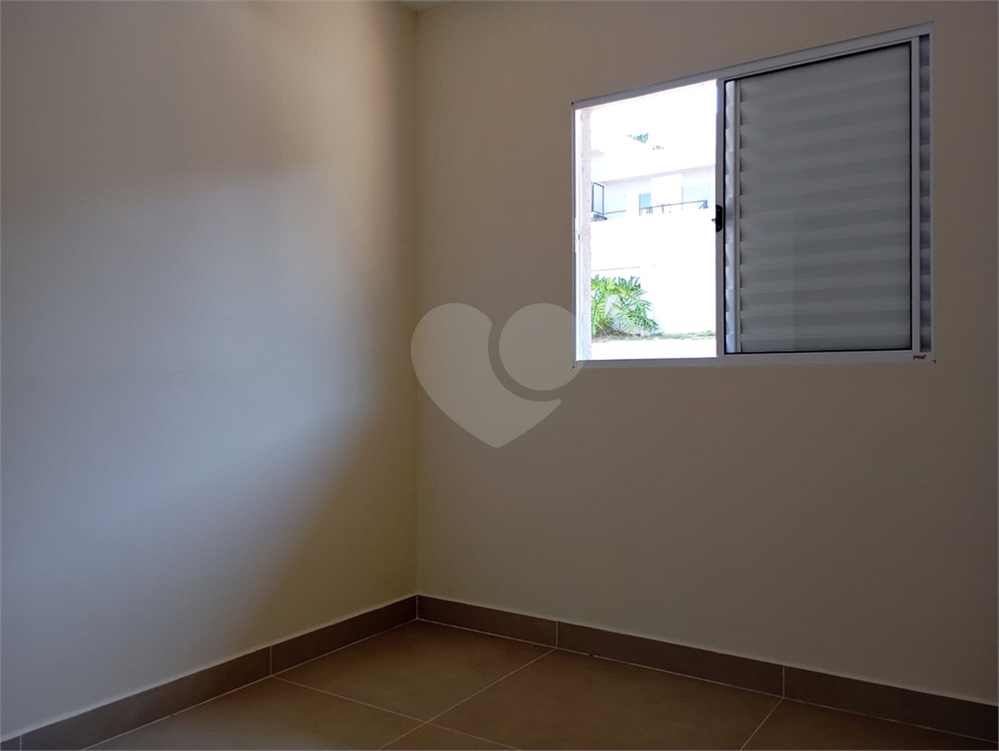 Apartamento à venda com 2 quartos em Lopes de Oliveira, Sorocaba, SP