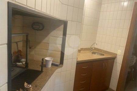 Apartamento à venda com 3 suítes em Jardim Londrina, São Paulo, SP