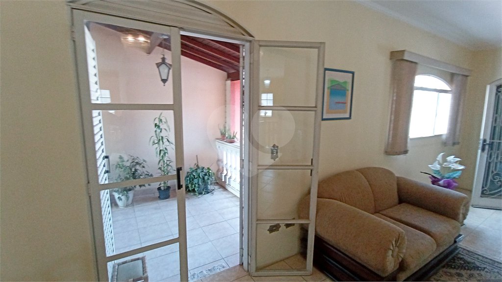 Casa à venda com 4 quartos, sendo 2 suítes,  em Nova Vinhedo, Vinhedo, SP