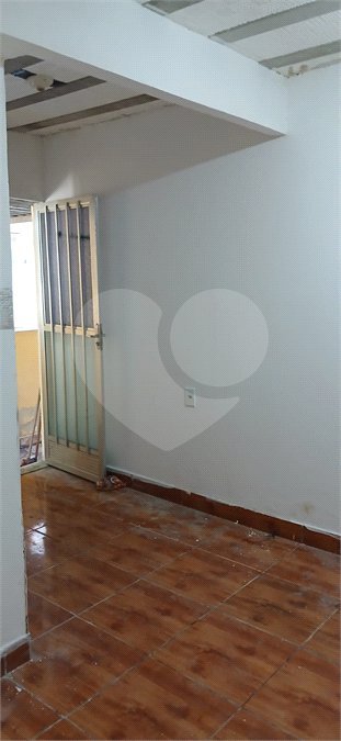 Casa à venda com 3 quartos em Santíssimo, Rio de Janeiro, RJ