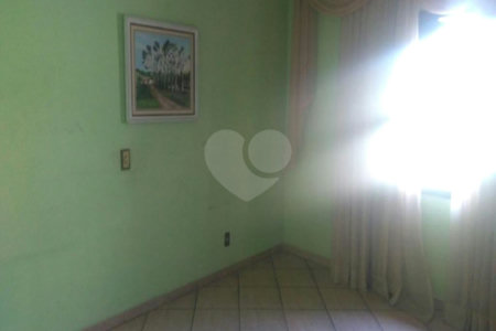 Casa à venda com 3 quartos no Centro, Vinhedo, SP