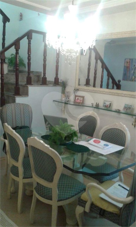 Sobrado à venda com 3 quartos, sendo 2 suítes, em Horto, São Paulo, SP