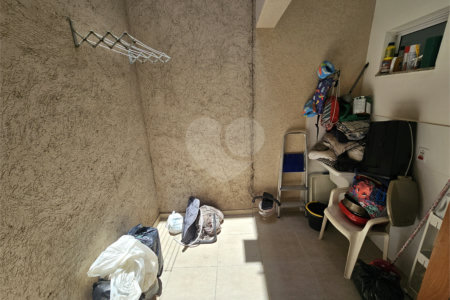 Sobrado à venda com 3 quartos, sendo 1 suíte,  em Vila Nivi, São Paulo, SP