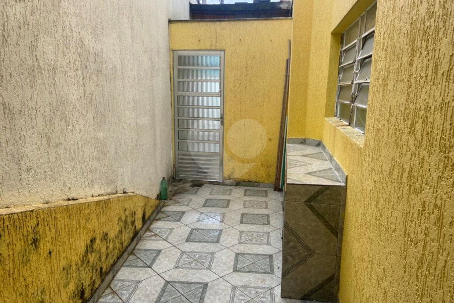 Sobrado à venda com 3 quartos, sendo 1 suíte, em Parada Inglesa, São Paulo, SP