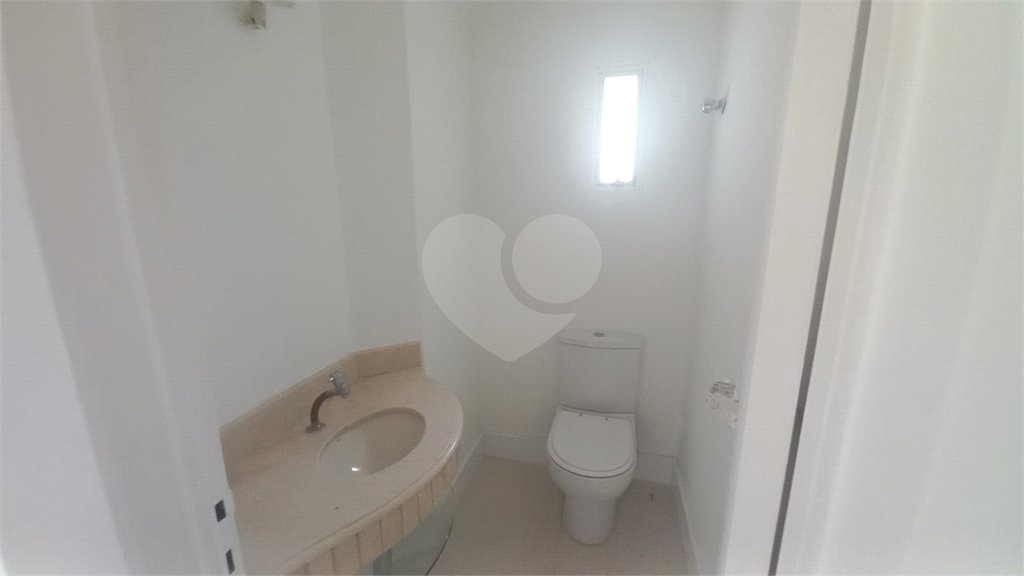 Apartamento à venda com 3 quartos, sendo 1 suíte,  em Vila Andrade, São Paulo, SP