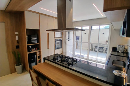 Casa à venda com 3 quartos, sendo 1 suíte, em Perdizes, São Paulo, SP