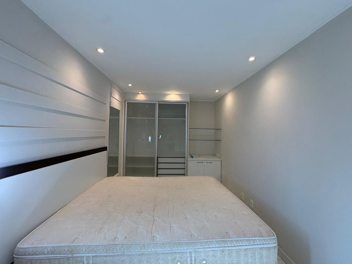 Apartamento com 2 dormitórios à venda, 78 m² por R$ 640.000,00 - Gonzaga - Santos/SP