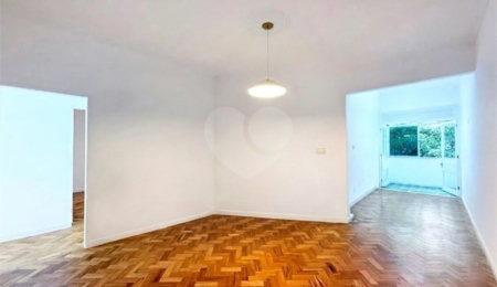 Apartamento à venda com 3 quartos, sendo 1 suíte,  em Copacabana, Rio de Janeiro, RJ