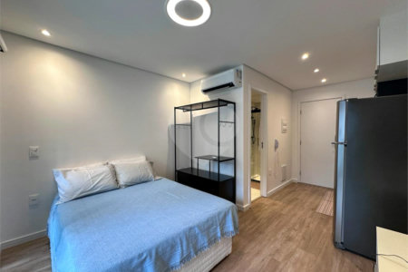 Apartamento à venda ou para alugar com 1 suíte em Campo Belo, São Paulo, SP