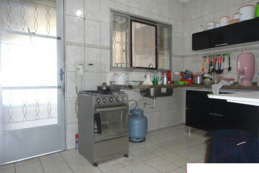 Casa de Vila à venda com 6 quartos em Jardim Peri, São Paulo, SP
