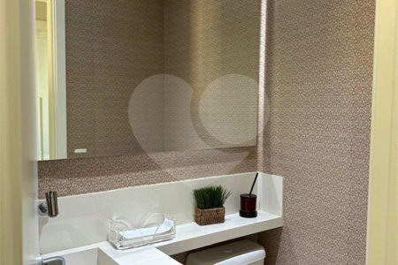 Apartamento à venda com 3 suítes em Vila Suzana, São Paulo, SP